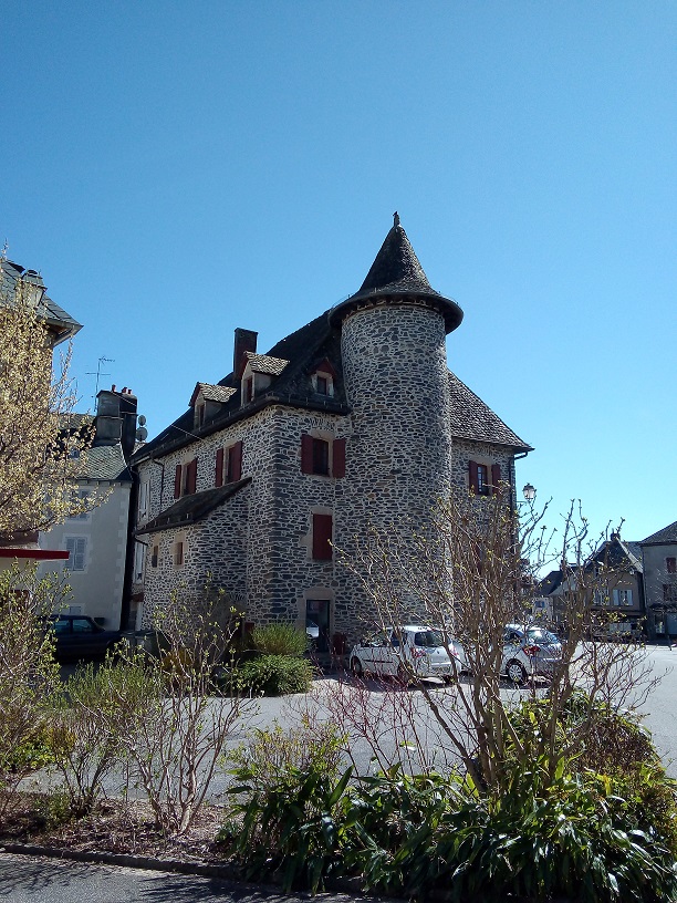 Places to visit between Cantal and Corrèze